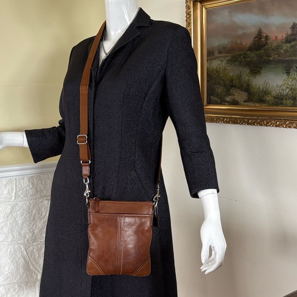 Coach Swingpack Leather Crossbody Bag | Cognac Brown | Slim | Classic Coach